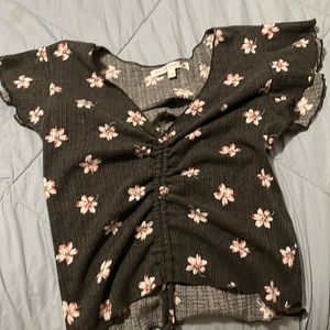 top, tie at bottom, crop top never worn